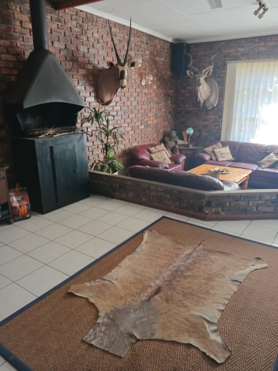 3 Bedroom Property for Sale in Fichardt Park Free State